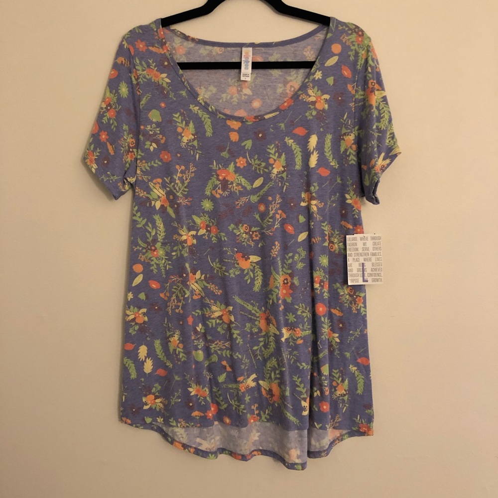 LuLaRoe Classic T - NWT